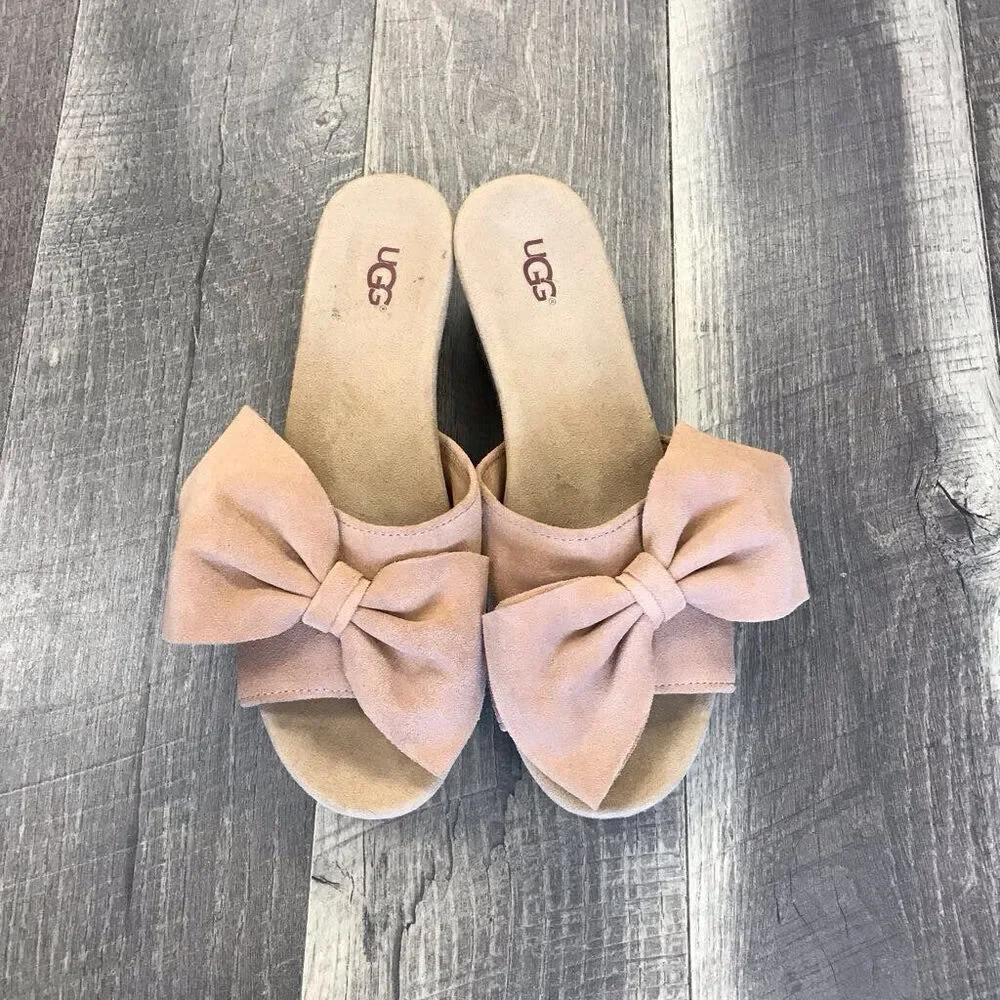 UGG CAMEL SUEDE BOW WEDGES 10